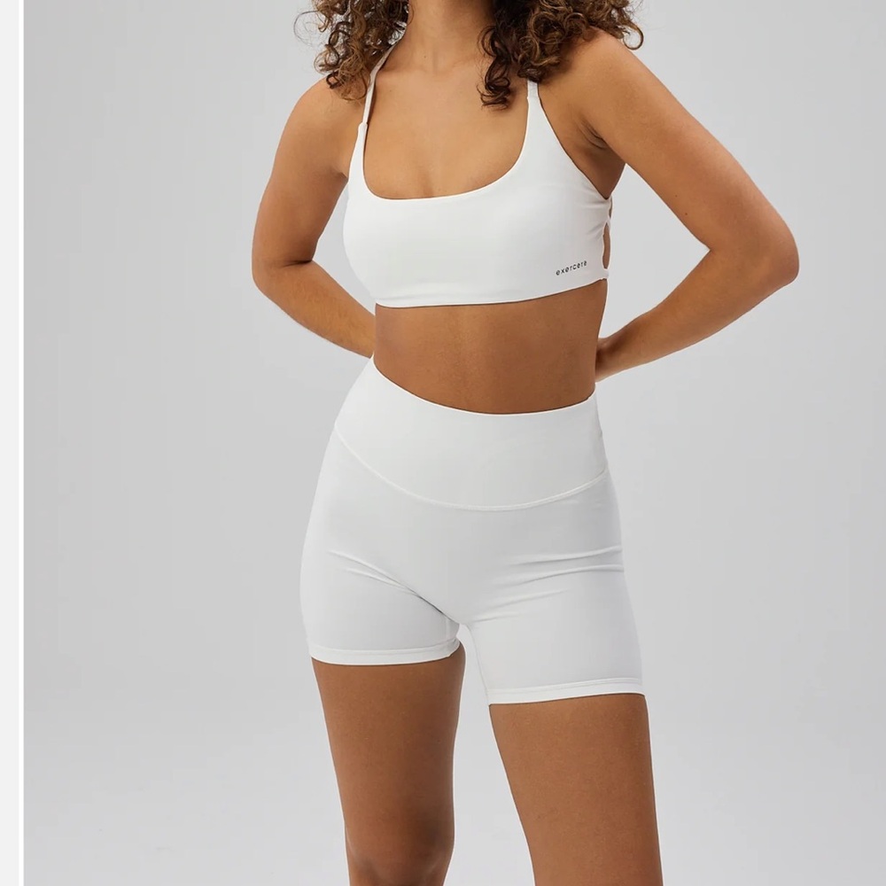 Exercere Sculpt Scrunch Shorts - White